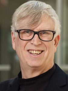 Headshot of Lawrence Solum