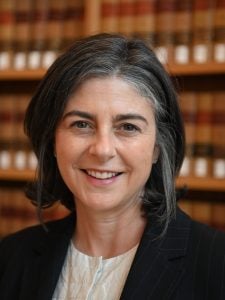 Headshot of Elizabeth Kirk