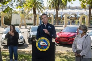 Newsom addressing California's constituents about the purpose of his recent executive order, an effort by the State to mitigate the on-going consequences of climate change. Image by Daniel Kim/The Sacramento Bee.