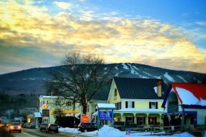 View from Main Street in Ludlow. Source: Joe Shlabotnik, https://www.flickr.com/photos/joeshlabotnik/16166710787, no changes made.