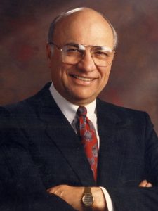 Headshot of Clayton Yeutter