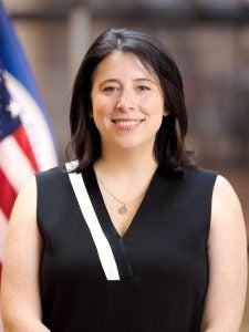 Erie Meyer's headshot photo