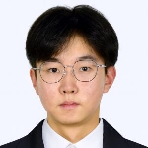 Joy Wang Headshot
