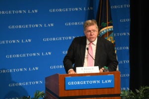 L. Francis Cissna (L’95), director of U.S. Citizenship and Immigration Services (USCIS) at the U.S. Department of Homeland Security, delivered the keynote address at the 15th Annual Immigration Law and Policy Conference at Georgetown Law on October 1.