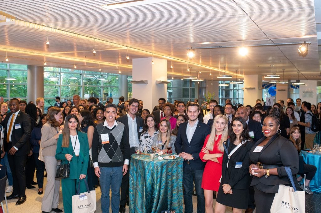 A group shot of the guests at the 2022 Reunion Affinity Mixer