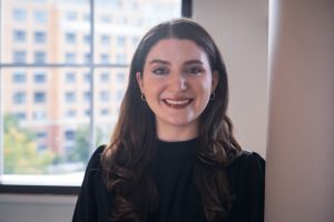 Ileana Velez Headshot