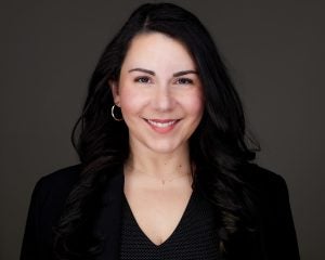 Laurie Feldon Headshot