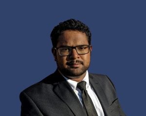 Puvanan Selvam Headshot